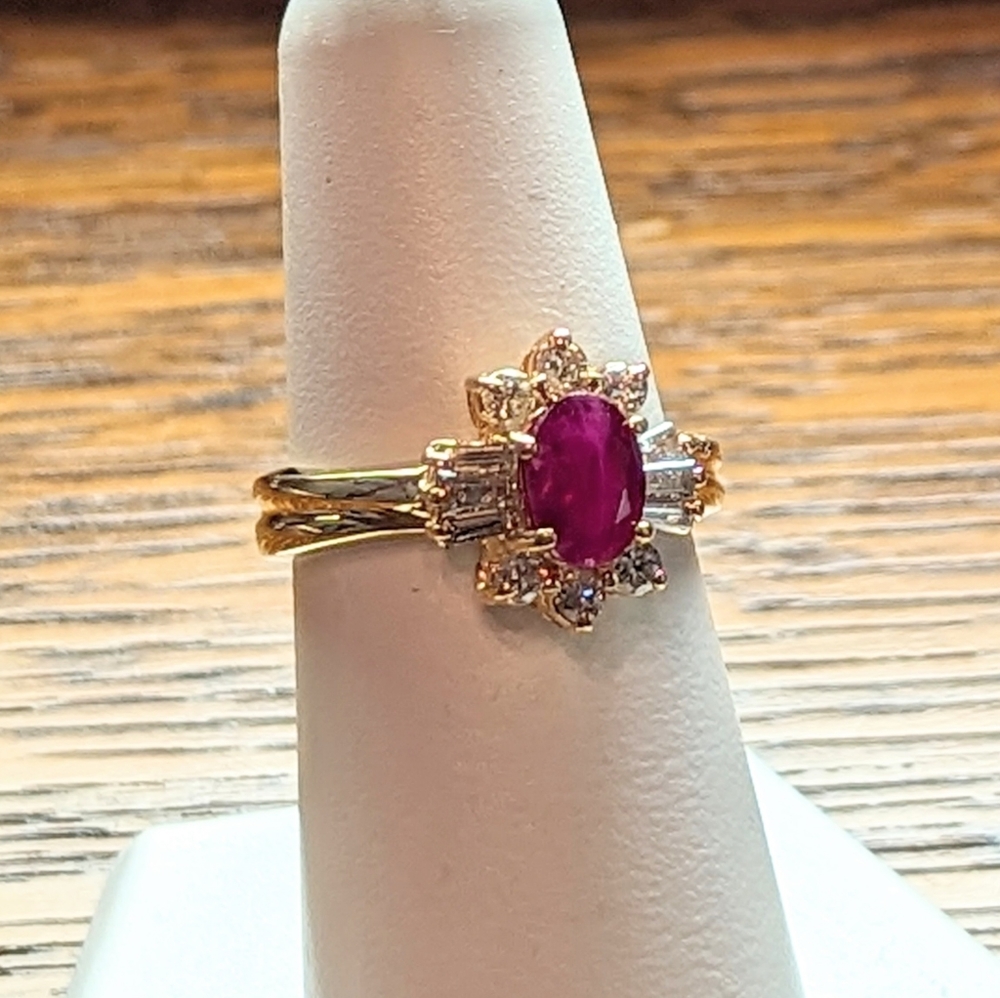 Gorgeous Solid 14k Gold Ruby & Diamond Starburst … - image 3